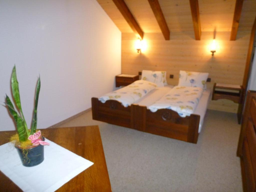 Hotel Bahnhof Giswil Zimmer foto